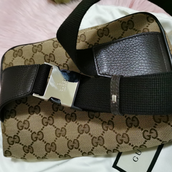 Gucci Belt Bag - Picture 3 of 4